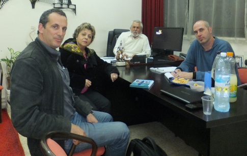 לרמן בפגישה במשרדו של בן עזרא(צילום: עיריית עכו)